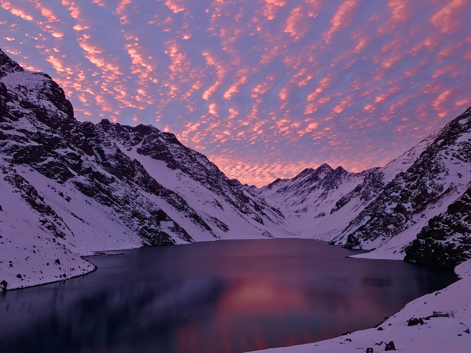 Portillo & Laguna del Inca - view 2