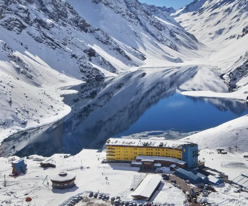 Portillo & Laguna del Inca - view 1